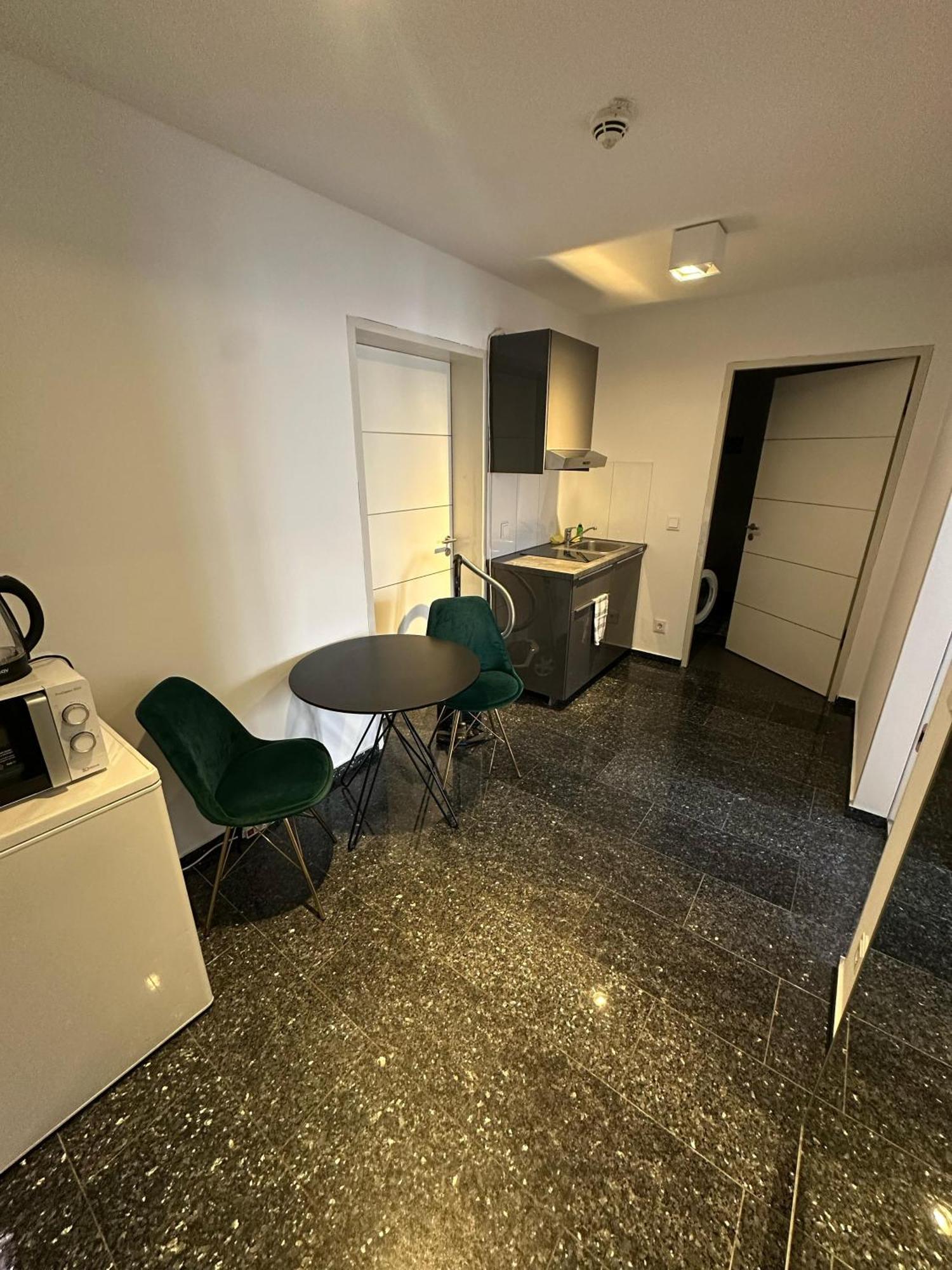 Al Nafurah Apartments Munich Exterior photo